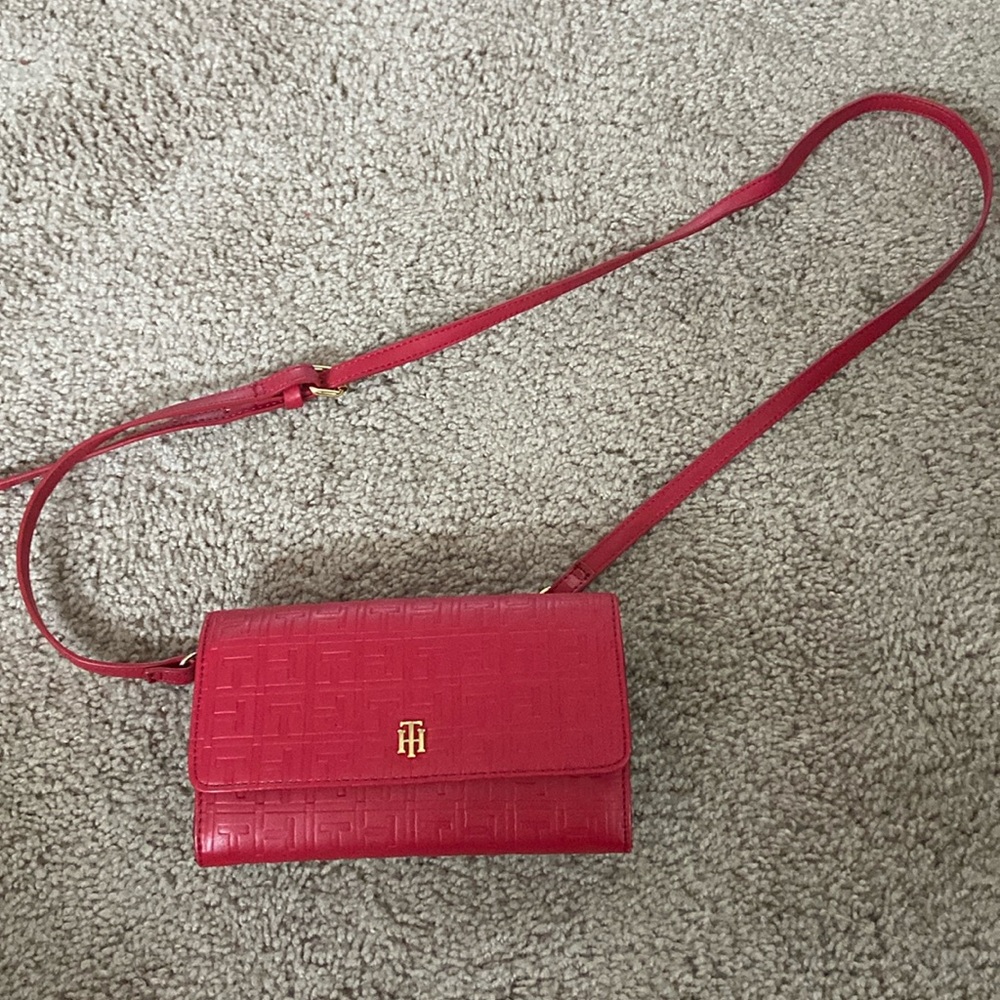 Tommy Hilfiger purse